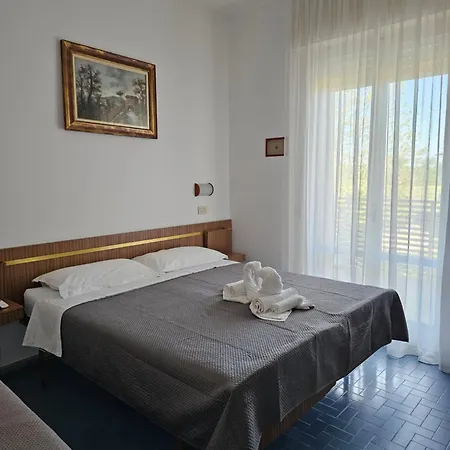 Hotel Sara*** Cesenatico Exterior photo