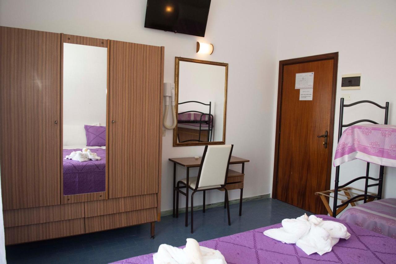 Sara*** Hotel 3*