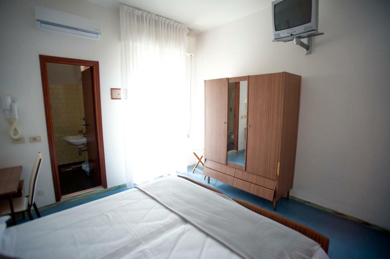 Hotel Sara***